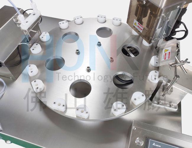 tampar do óleo essencial de Vial Desktop Filling Machine For do vidro 6ml